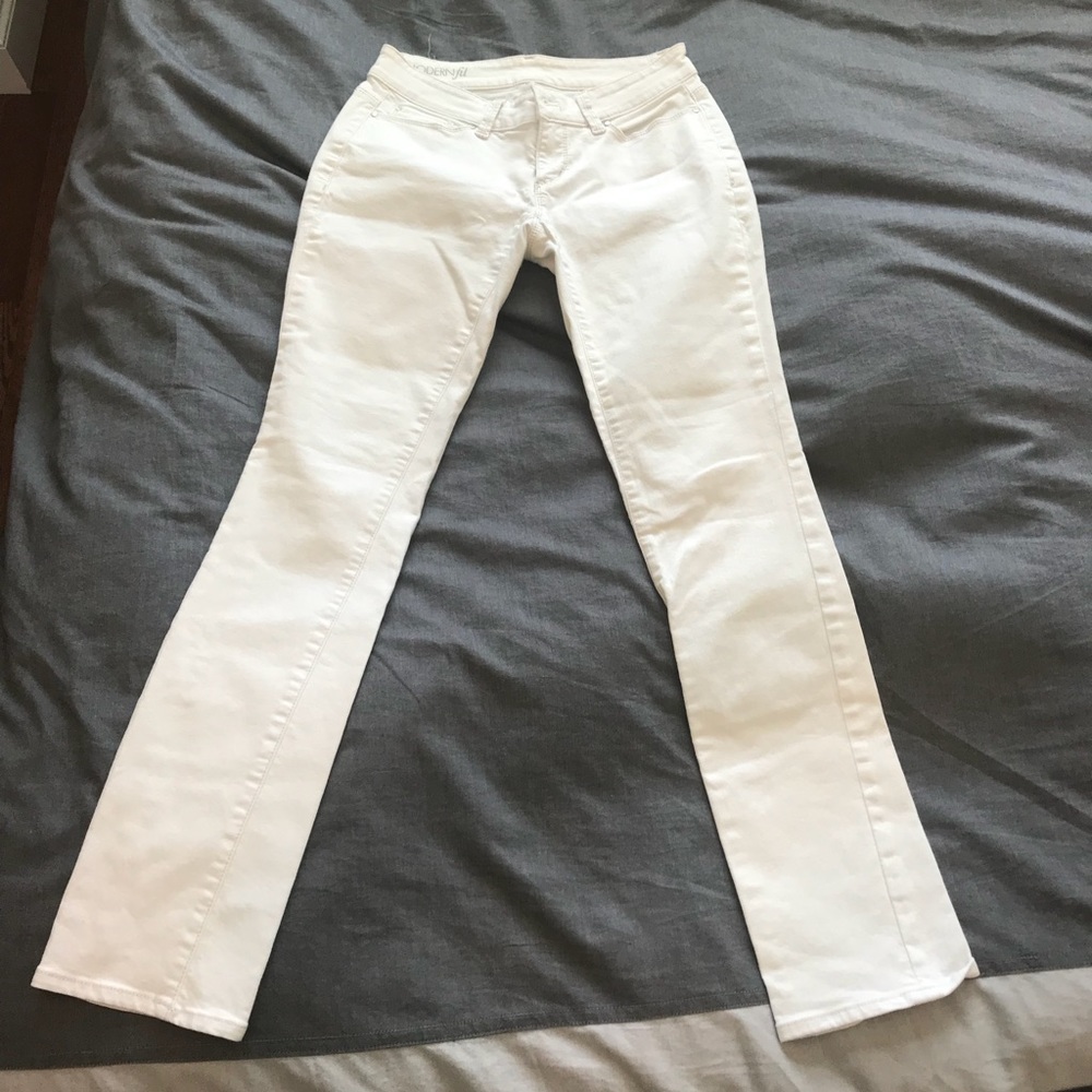 2 P white skinny ankle jeans